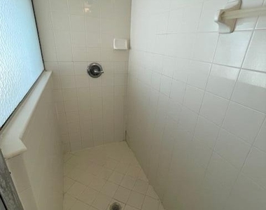 5009 Grand Lakes Drive S - Photo Thumbnail 33