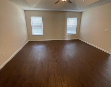 5009 Grand Lakes Drive S - Photo Thumbnail 38