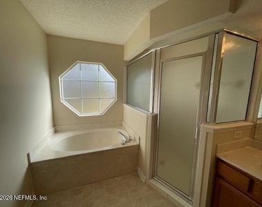 5009 Grand Lakes Drive S - Photo Thumbnail 42