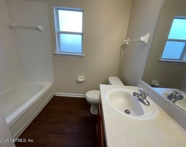 5009 Grand Lakes Drive S - Photo Thumbnail 31