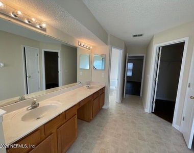 5009 Grand Lakes Drive S - Photo Thumbnail 40