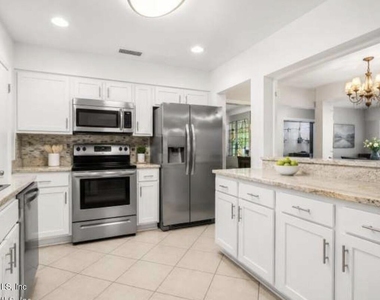 6419 N Ballejo Court N - Photo Thumbnail 7