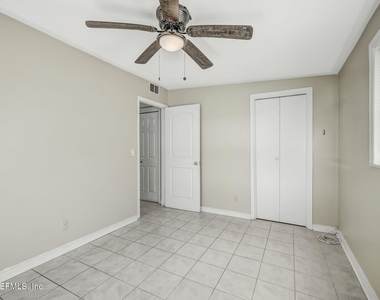 3223 Victoria Park Road - Photo Thumbnail 23