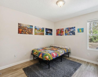 13543 Saddlewood Parkway - Photo Thumbnail 24