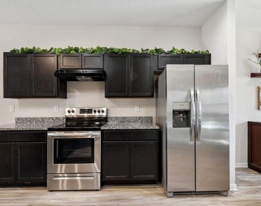 13543 Saddlewood Parkway - Photo Thumbnail 10