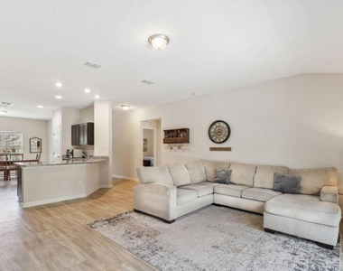 13543 Saddlewood Parkway - Photo Thumbnail 6