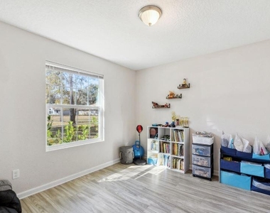 13543 Saddlewood Parkway - Photo Thumbnail 21