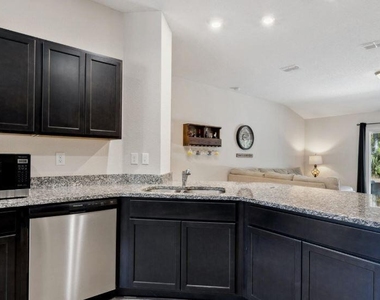 13543 Saddlewood Parkway - Photo Thumbnail 9