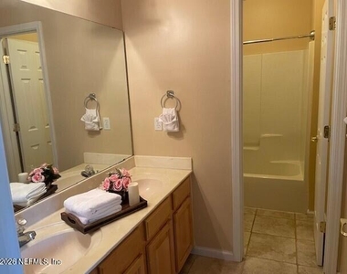 2543 Willow Creek Drive - Photo Thumbnail 32