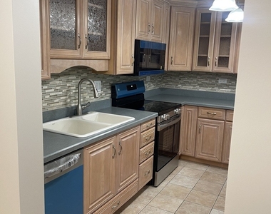 1405 E Central Road - Photo Thumbnail 2