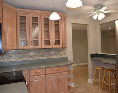 1405 E Central Road - Photo Thumbnail 6
