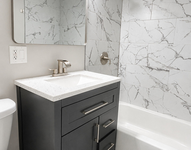 1249 S Kolin Avenue - Photo Thumbnail 8