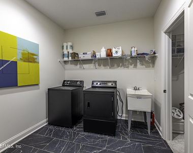 57 Waverly Way - Photo Thumbnail 3