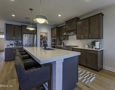 57 Waverly Way - Photo Thumbnail 6