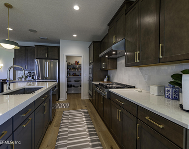 57 Waverly Way - Photo Thumbnail 21
