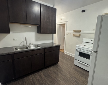 3008 W Cullom Avenue - Photo Thumbnail 1