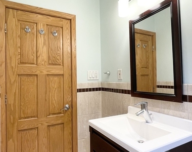 4943 N Marmora Avenue - Photo Thumbnail 13