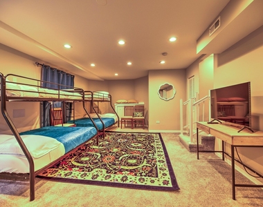 2718 W Washington Boulevard - Photo Thumbnail 12