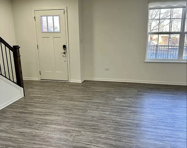 2949 Reflection Drive - Photo Thumbnail 11