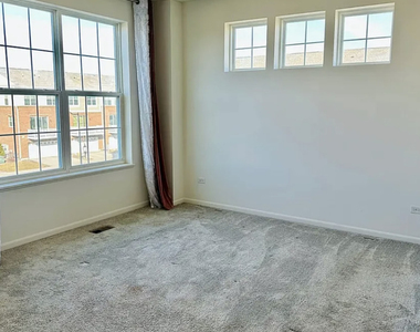 2949 Reflection Drive - Photo Thumbnail 15
