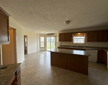 3922 Wild Flower Drive - Photo Thumbnail 5