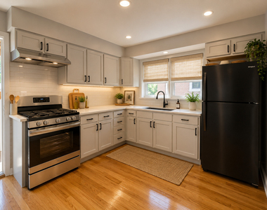 525 25th Avenue - Photo Thumbnail 2