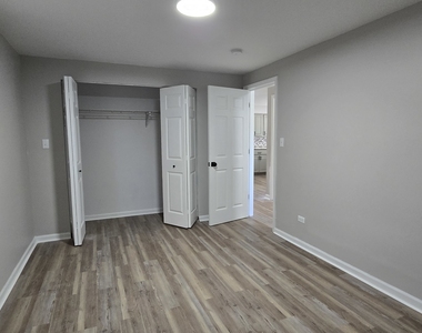 525 25th Avenue - Photo Thumbnail 9