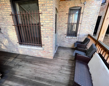 3212 W Altgeld Street - Photo Thumbnail 5