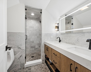 146 E Maple Street - Photo Thumbnail 12