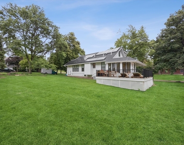146 E Maple Street - Photo Thumbnail 14