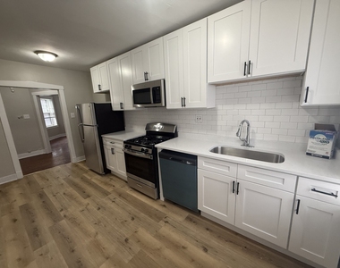 106 Lincoln Avenue - Photo Thumbnail 7