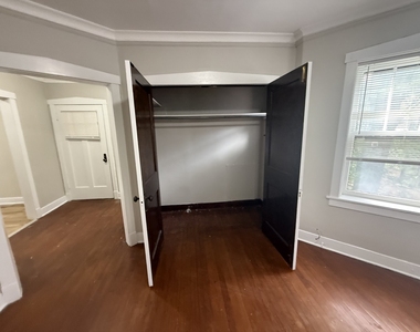 106 Lincoln Avenue - Photo Thumbnail 4