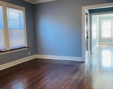 8042 S Hermitage Avenue - Photo Thumbnail 9