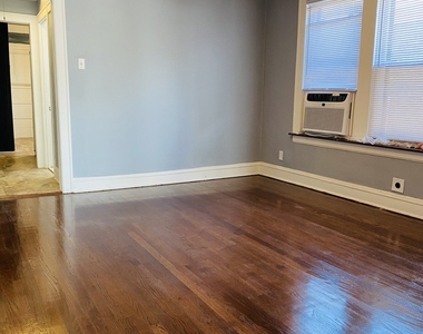 8042 S Hermitage Avenue - Photo Thumbnail 8