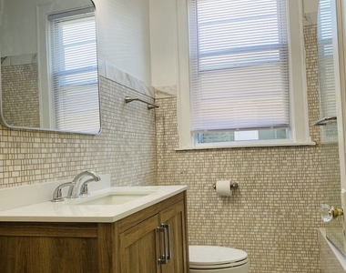 8042 S Hermitage Avenue - Photo Thumbnail 11
