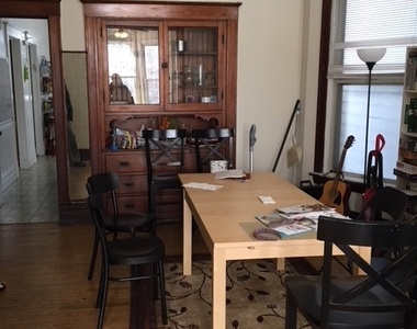 1116 W Wellington Avenue - Photo Thumbnail 8