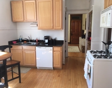 2906 N Greenview Avenue - Photo Thumbnail 5