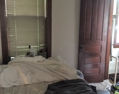 2906 N Greenview Avenue - Photo Thumbnail 9