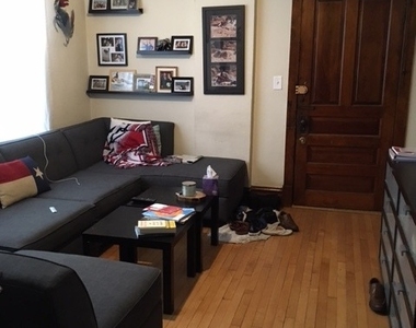 2906 N Greenview Avenue - Photo Thumbnail 2