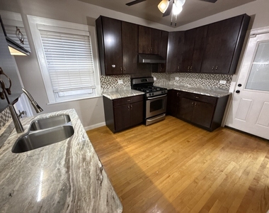 5327 W Wolfram Street - Photo Thumbnail 16