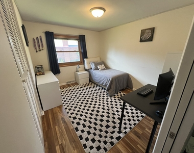 1431 E Emmerson Lane - Photo Thumbnail 18