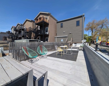 2301 W Chicago Avenue - Photo Thumbnail 11