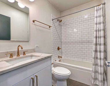 2301 W Chicago Avenue - Photo Thumbnail 6