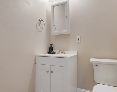 222 W Main Street - Photo Thumbnail 15