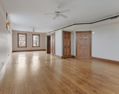 222 W Main Street - Photo Thumbnail 10