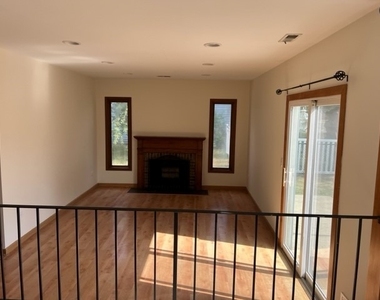 2135 Derby Court - Photo Thumbnail 7