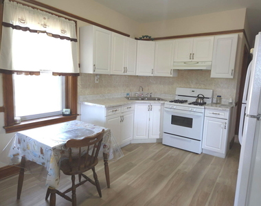 2252 N Mason Avenue - Photo Thumbnail 6
