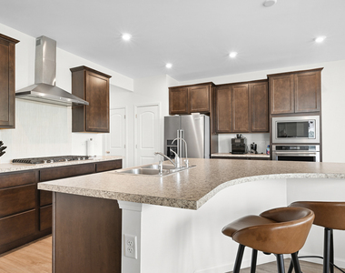2271 Ryegrass Lane - Photo Thumbnail 4