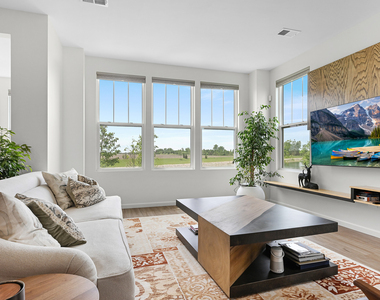 2271 Ryegrass Lane - Photo Thumbnail 1