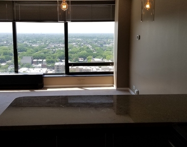 5445 N Sheridan Road - Photo Thumbnail 7
